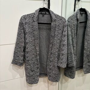 Express Women's black and white stretchy blazer